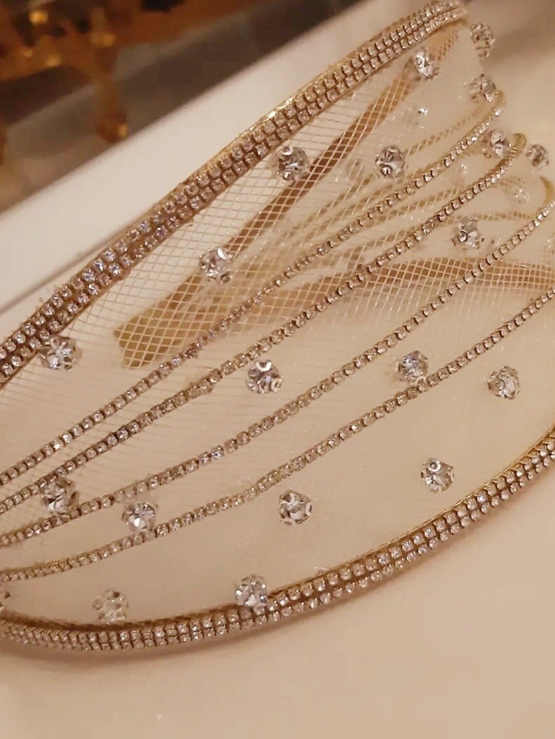 gold-tulle-class-kristal-tas-islemeli-altin-tul-tac---sac-bandi