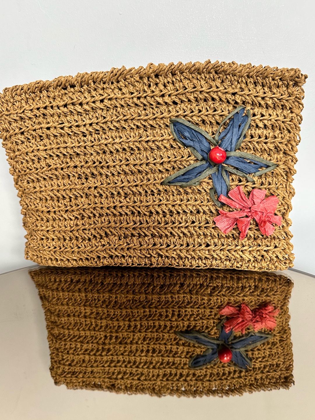 cicek-detay-el-cantasi-bej