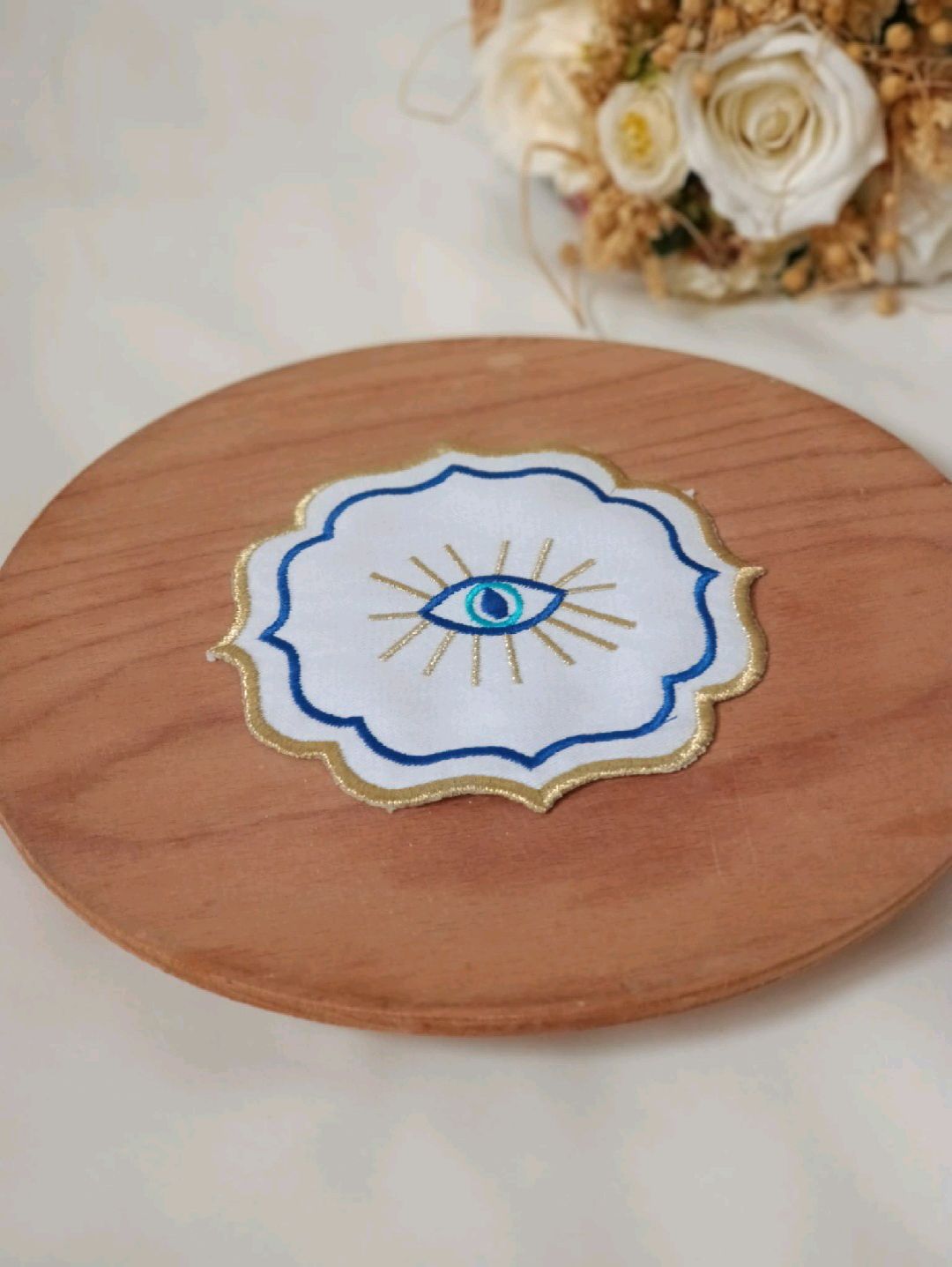 nazar-goz-figurlu-sunum-pecetesi-saks-mavi