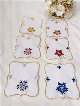Renkli Çiçek Nakışlı Sunum Peçetesi 6lı Set
 Altın Rengi