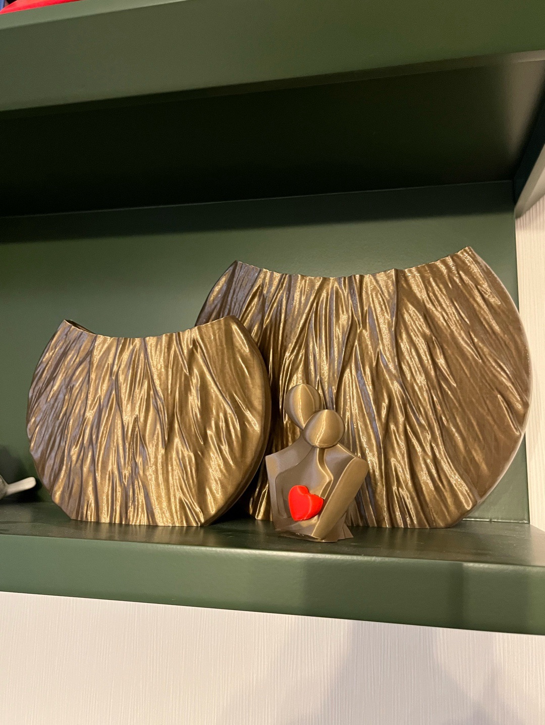 oval-desenli-vazo-3d-gri
