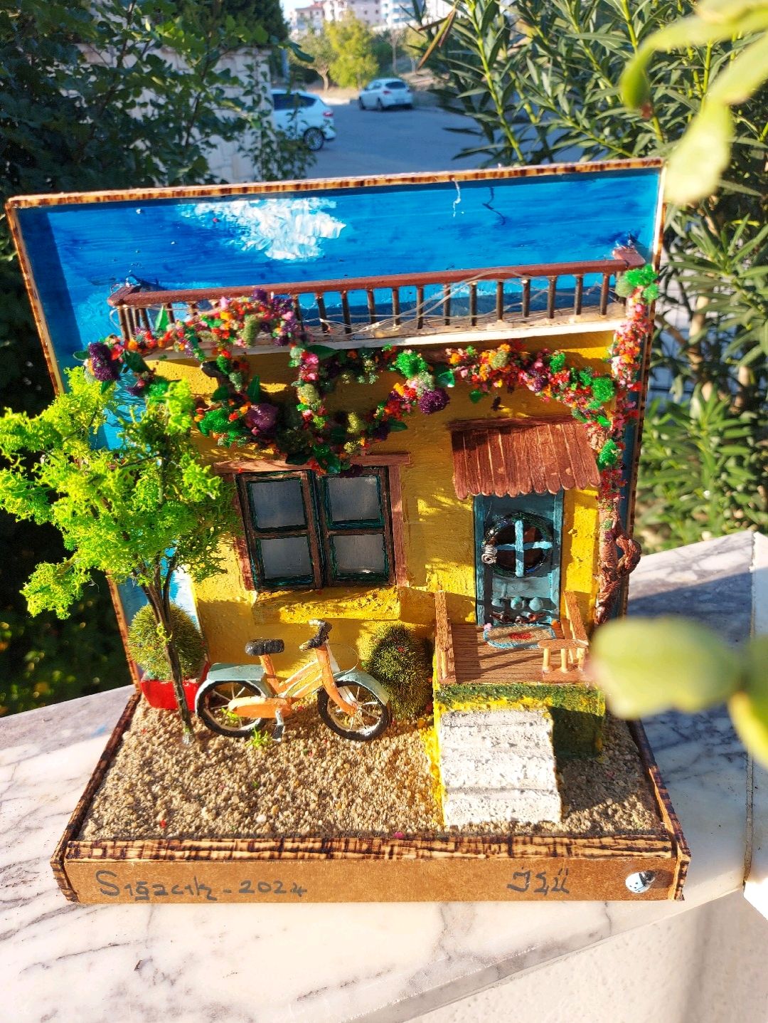 sigacik-evi-cok-renkli