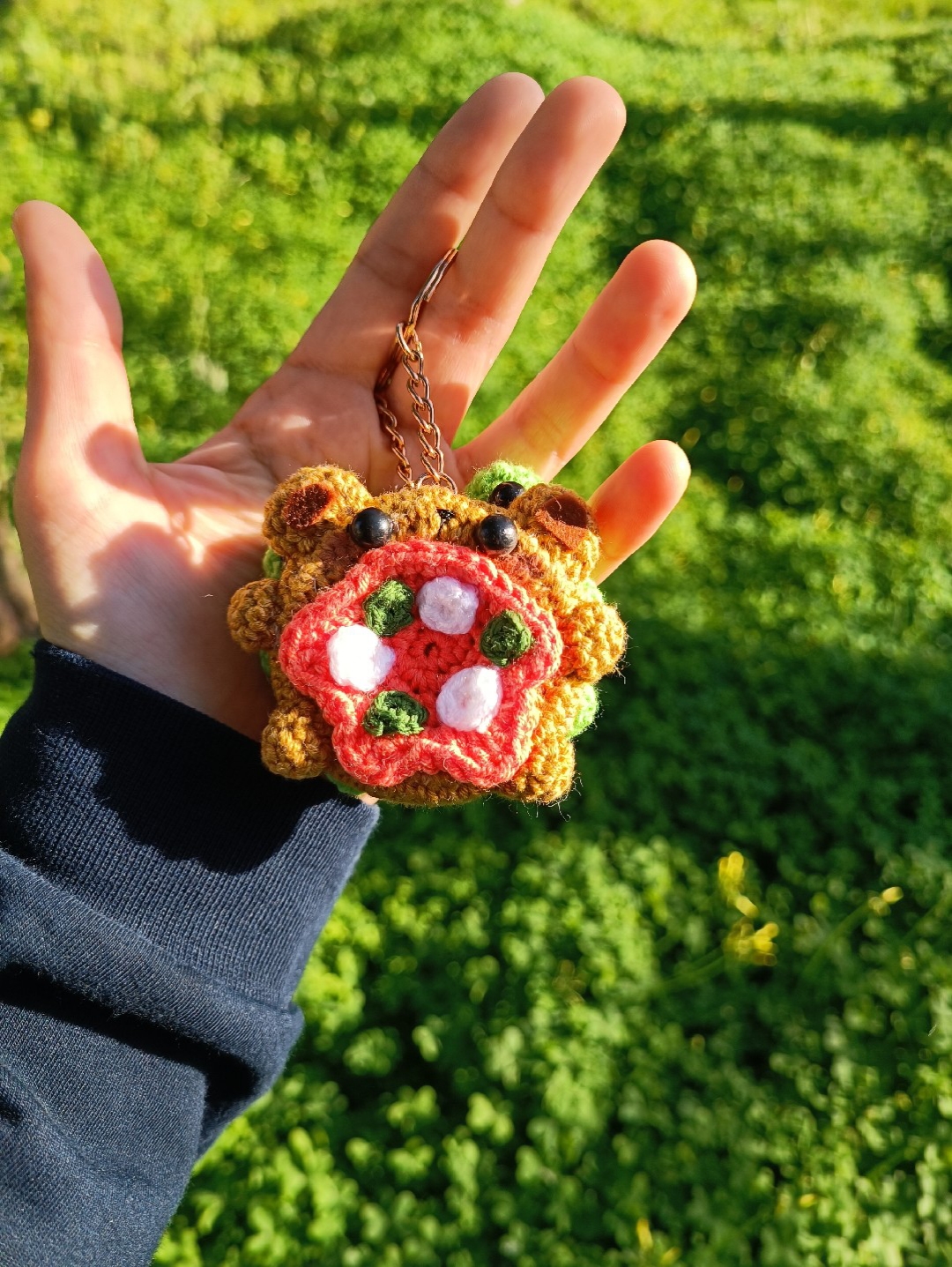 amigurumi-pizza-ayi-ve-kurbaga-anahtarlik-yesil