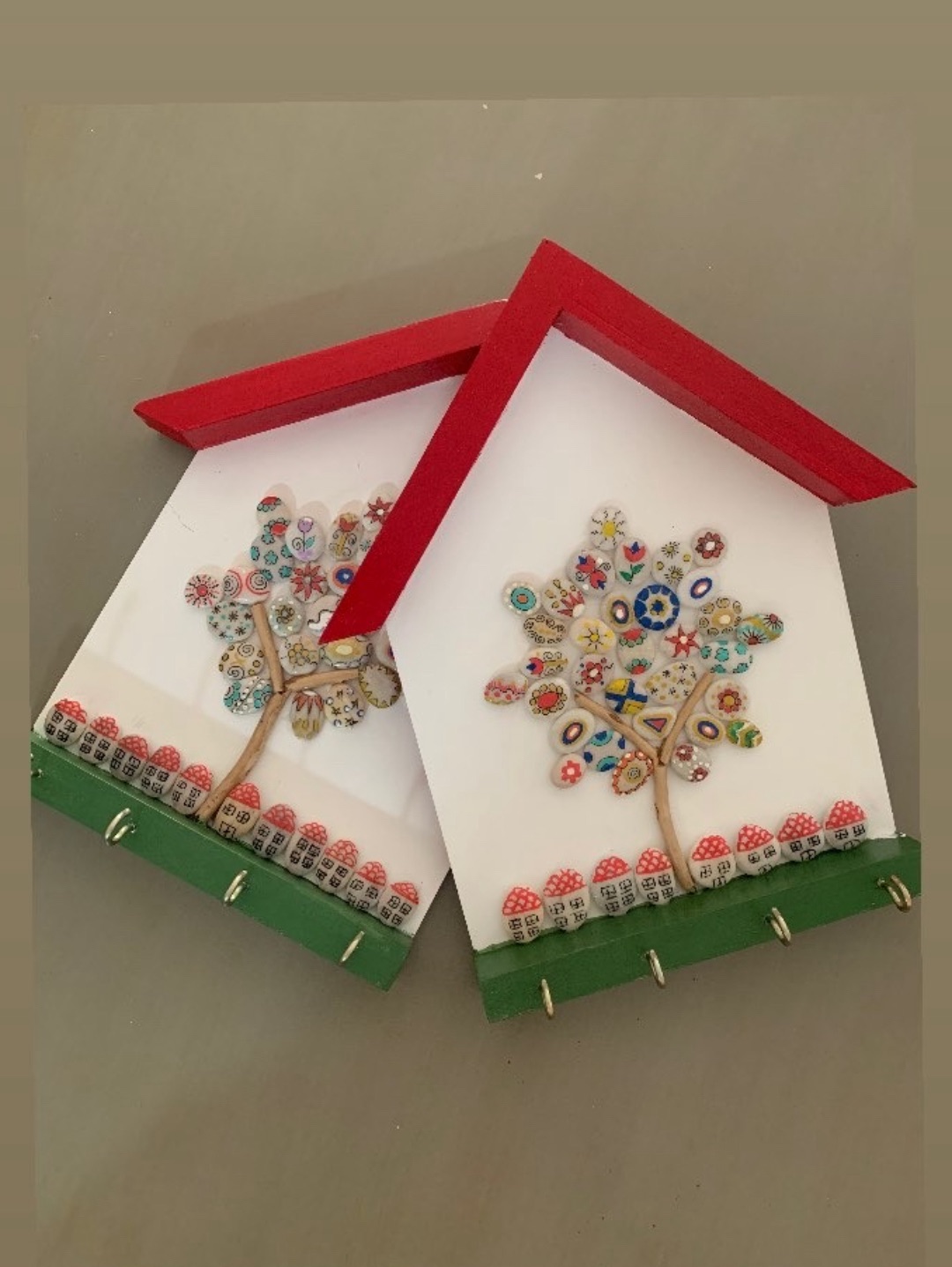 tas-boyanma-anahtarlik-kirmizi