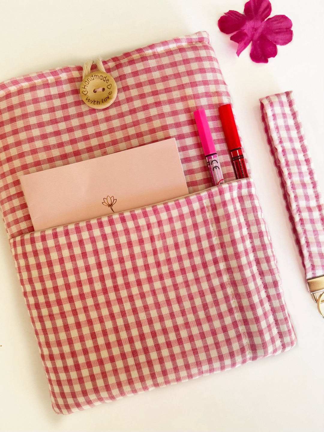 kare-desenli---kitap-kilifi-pembe