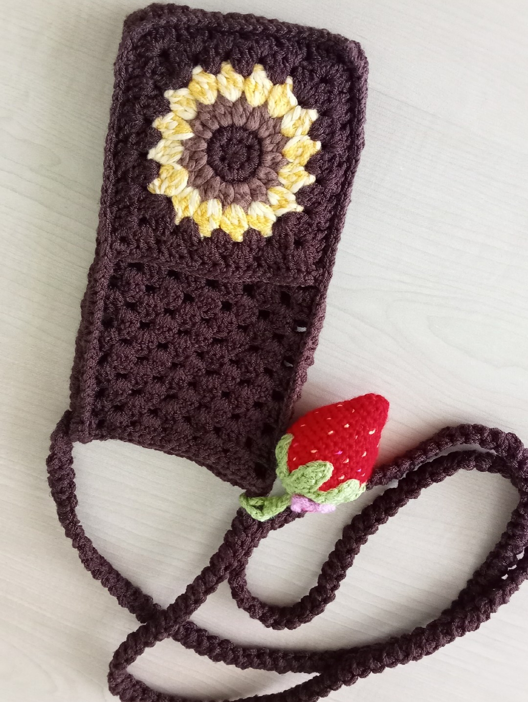 3-gozlu-telefon-cantasi-kahverengi