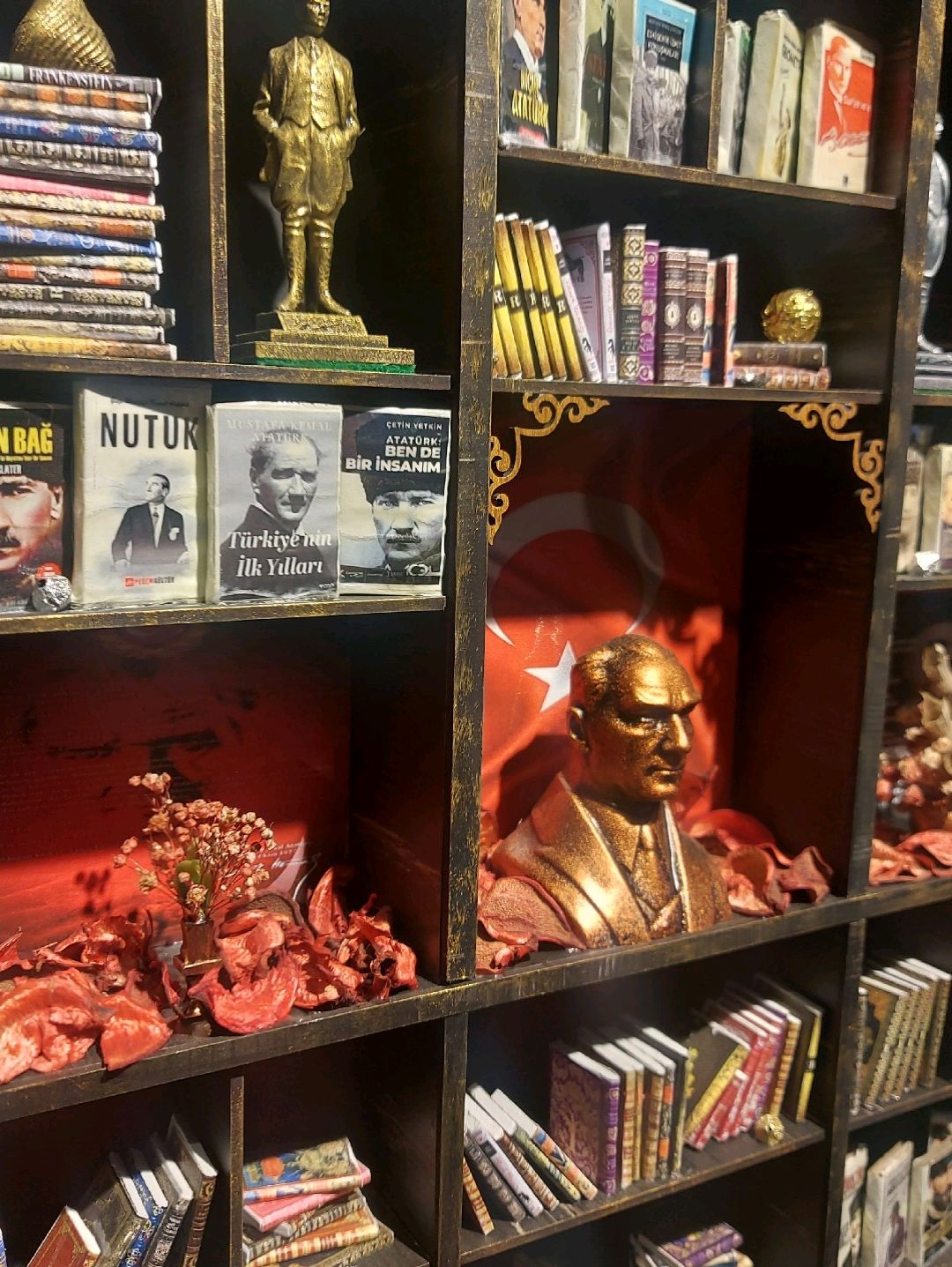 ataturk-siyahimsi-koyu-kahverengi