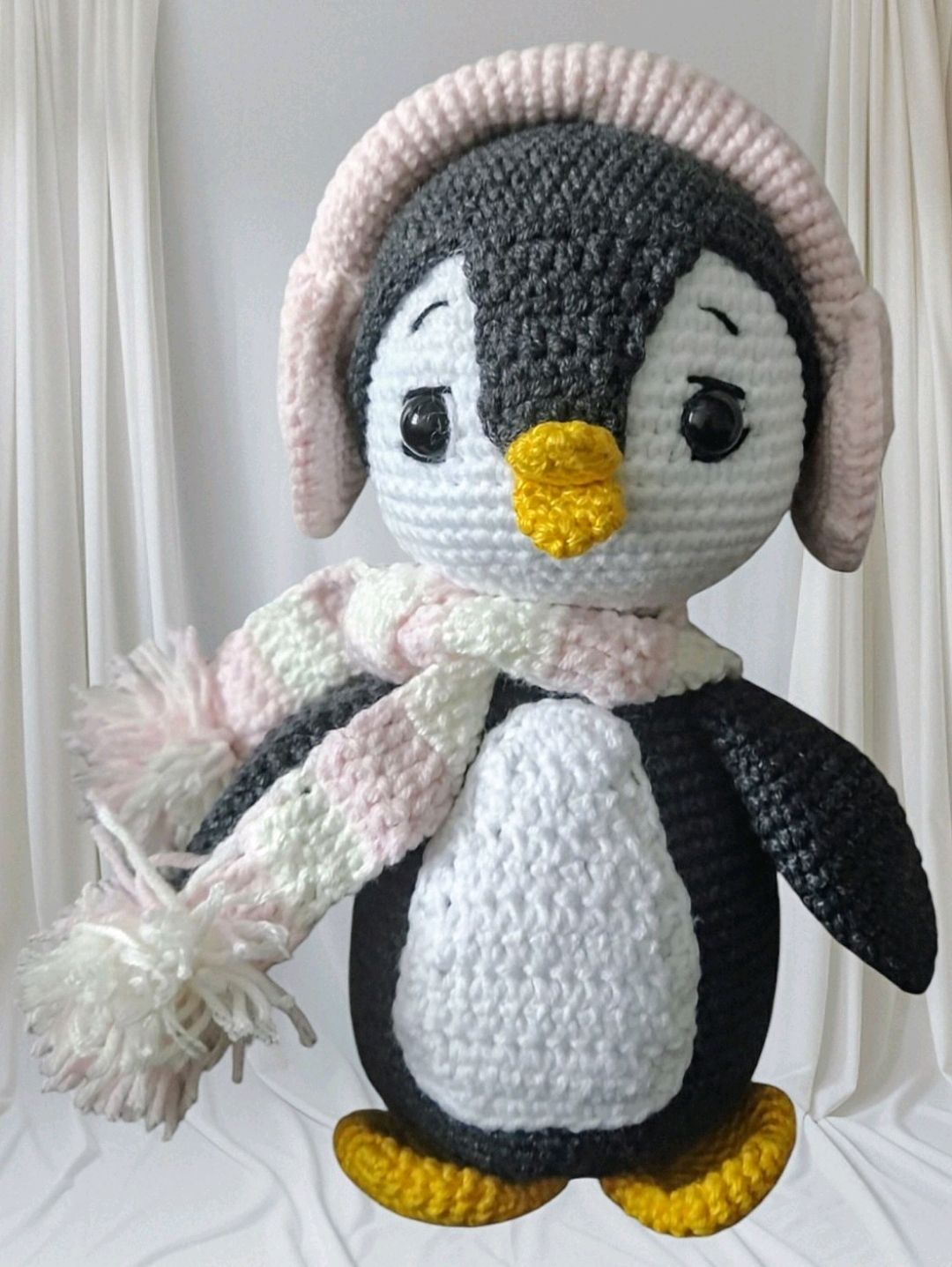 amigurami-sevimli-penguen-gri