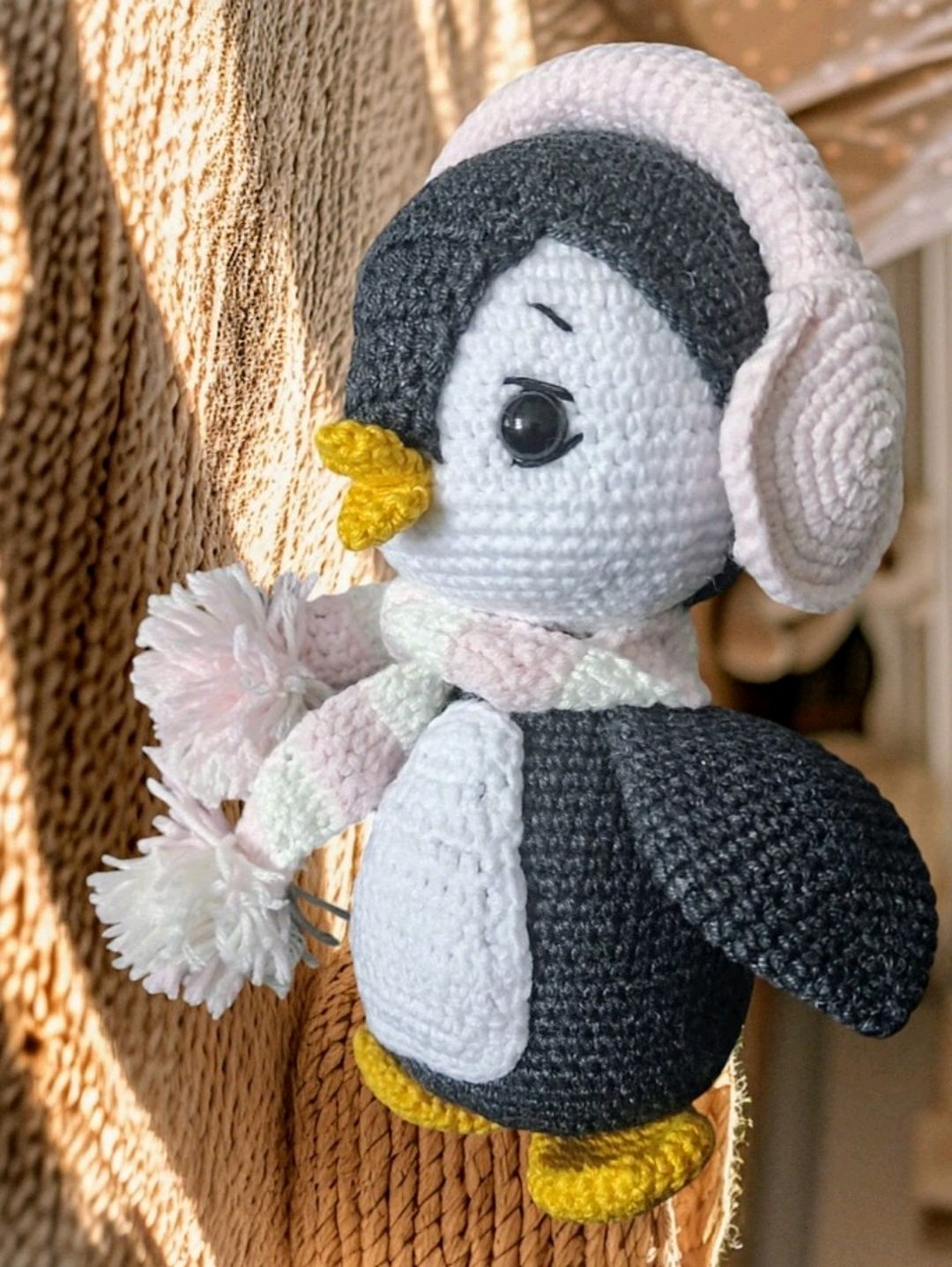 amigurami-sevimli-penguen-gri