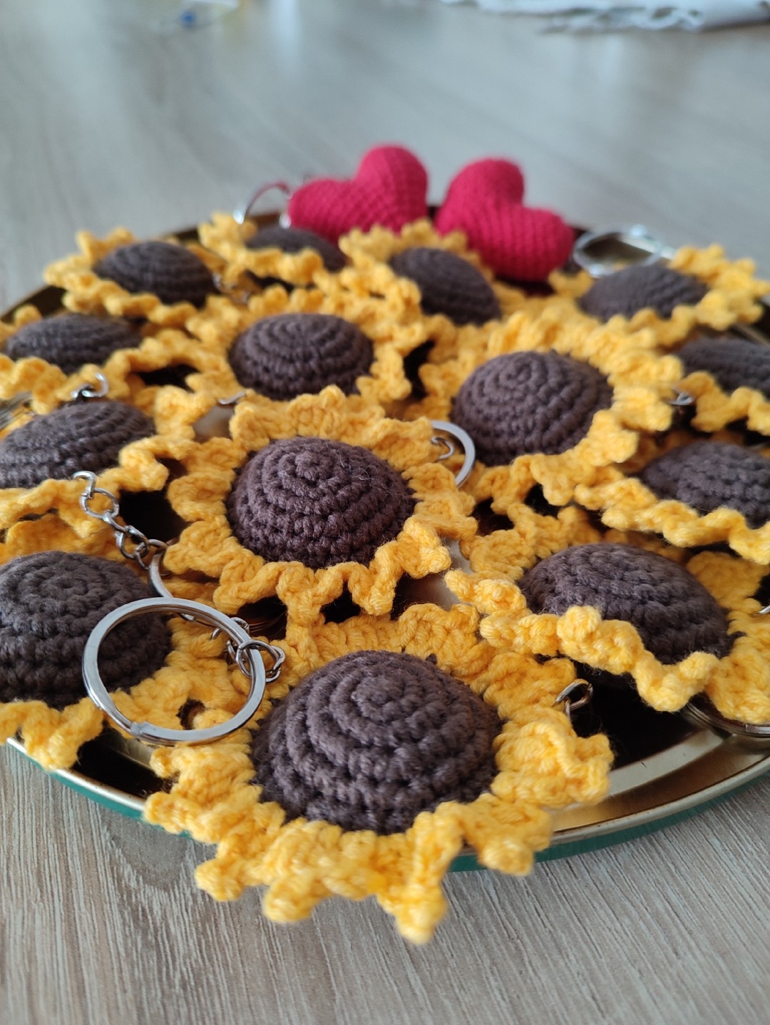 amigurumi-aycicegi-anahtarlik-canta-susu-charm-sari