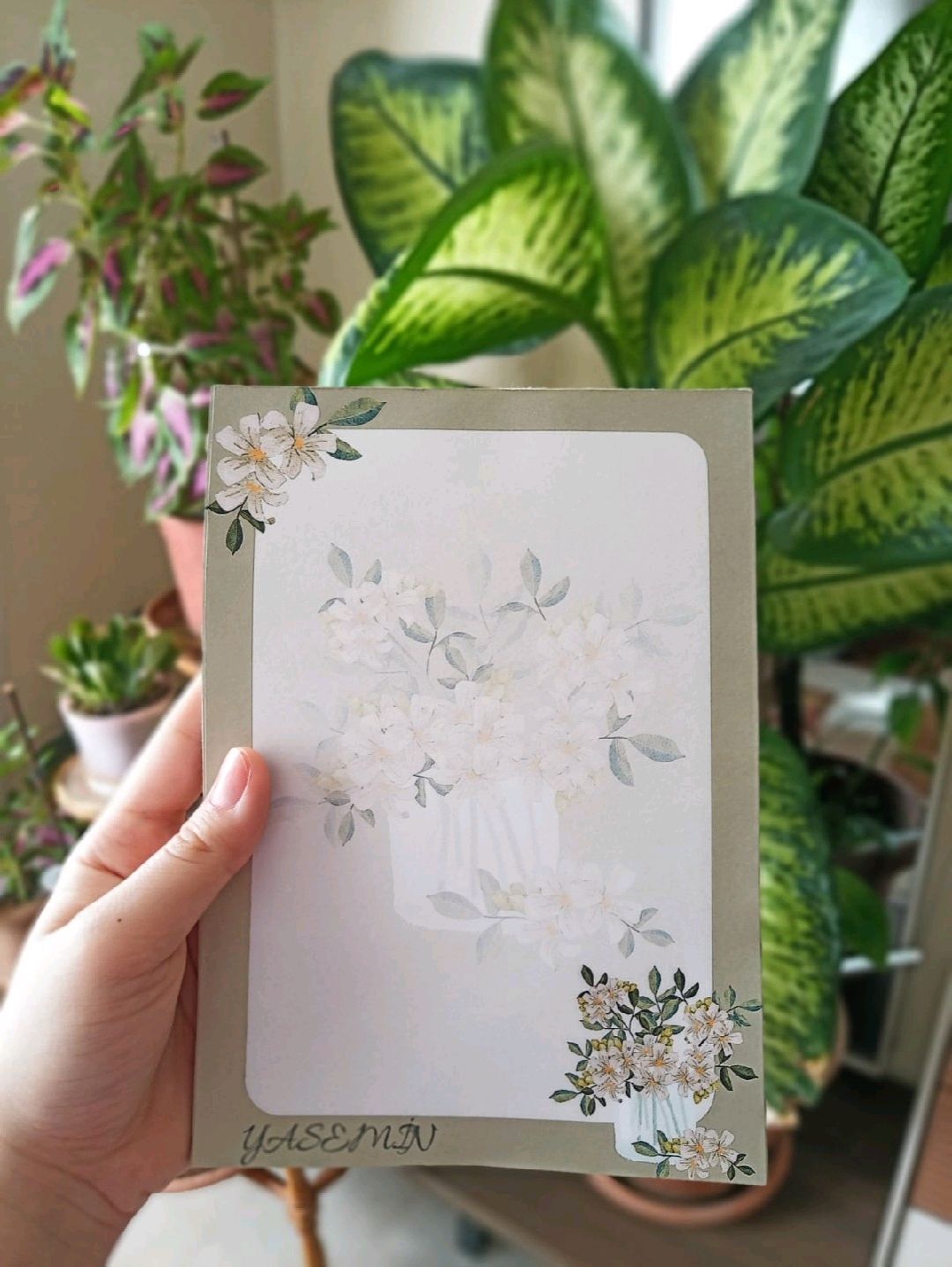 yasemin-cicegi-a5-defter-tutkalli-notdefteri-hediye-defter-cok-renkli