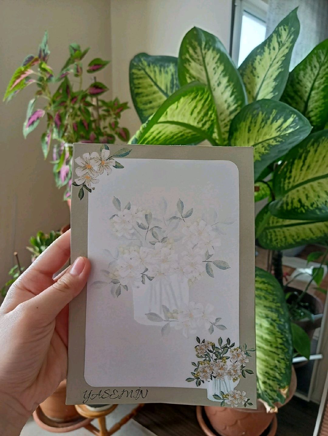 yasemin-cicegi-a5-defter-tutkalli-notdefteri-hediye-defter-cok-renkli